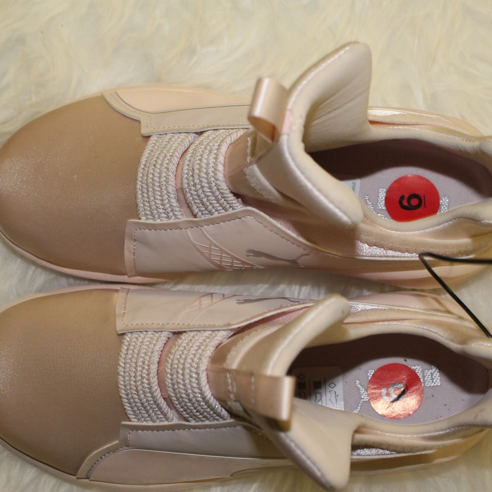 Shoes - Picture 3 of 3